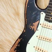 Gambar Custom Shop Handcrafted Classic Heavy Relic Eric Clapton Signature Electric Guitar Black Relic Guitarra dari Grosir Singkong undefined 1 Tokopedia