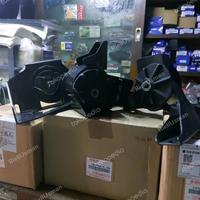 Gambar engine mounting set Suzuki Karimun Estilo 3 clylinder dari Juragan - Sparepart undefined 3 Tokopedia