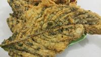 Gambar BARU !! KERIPIK BAYAM 500gr / PEYEK BAYAM / KRIPIK BAYEM / BAYAM CRISPY KILOAN dari Bakdang undefined 3 Tokopedia