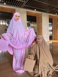 Gambar [DISKON] Mukena Khas Bukit Tinggi, Mukena bordir strimin bukittinggi bahan katun paris bukan bahan tc, Mukena Mewah [TERLARIS] dari binasir undefined 1 Tokopedia
