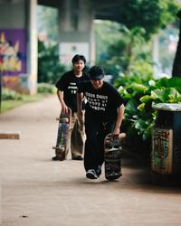 Gambar Tshirt Feliza Black Thanksinsomnia - S dari Thanksinsomnia undefined 3 Tokopedia
