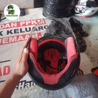 Gambar HELM HALF FACE KYT DJ MARU MOTIF HIJAU PUTIH ORI SECOND dari Fairoezz undefined 5 Tokopedia