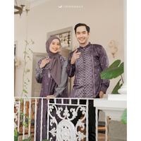 Gambar Shanaya Couple Gamis Kemeja Lengan Panjang Silk Premium Baju Sarimbit Couple Pasangan Kondangan Suami Istri Couple Baju Lebaran 2025 Baju Muslim Sarimbit Couple Pasangan Gamis Kemeja Panjang Busui Mewah Kekinian Terbaru - Burgundy, GAMIS M (saja) dari grethastore undefined 4 Tokopedia