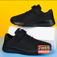 Gambar sepatu anak sekolah tk sd perempuan laki laki usia 3 4 5 6 7 8 9 10 11 12 tahun / sneaker anak sekolah full hitam cewek cowok umur 3 4 5 6 7 8 9 10 11 12 tahun / sepatu spatu anak sekolah hitam laki laki wanita / sepatu anak sekolah dari SutinaShoep undefined 5 Tokopedia