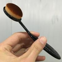 Gambar Polkadope Official - OVAL BRUSH / Blending Foundation Brush - Kuas Oval Leher Lentur dari Oncare Official undefined 4 Tokopedia