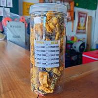 Gambar Keripik Kulit Ikan Salmon Salted Egg Cemilan Enak Kekinian 175Gr -Gratisongkir dari MOM OFFICIAL STORE undefined 2 Tokopedia