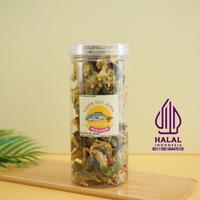 Gambar Keripik Kulit Ikan Salmon Salted Egg Cemilan Enak Kekinian 175Gr -Gratisongkir dari MOM OFFICIAL STORE undefined 4 Tokopedia