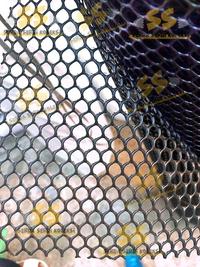 Gambar KAWAT JARING PLASTIK HDPE BENTUK HEXAGONAL PER METER LEBAR 1,2 M dari piece 2 undefined 2 Tokopedia