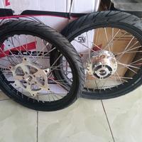 Gambar velg jari-jari Honda Sonic 150 ring 17 x140/140 plus ban siap pasang dari jimbaran aditama undefined 1 Tokopedia