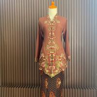 Gambar Kebaya Encim Bordir Bunga Warna Lengan Panjang Terbaru Farzana Gallery Kebaya Katun Mikro dari Firly Conita undefined 2 Tokopedia