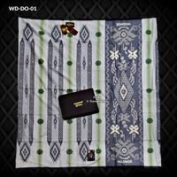 Gambar Sarung Wadimor Primer Motif Songket Timbul Kemasan Dompet dari Saku_Official undefined 4 Tokopedia