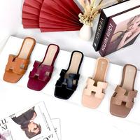Gambar [Beli1Gratis1] ALUNA Sandal Wanita Dewasa Teplek Elegan Korean Style Selop Casual Simple Mewah Sendal Cewek Murah Slop Karet Simpel Model Baru Cantik Flat Kekinian Terbaru 2025 Lebaran Pesta Kondangan Perempuan Ibu Remaja Empuk Burgundy Maroon Mewah Keren dari rempat jaya undefined 1 Tokopedia