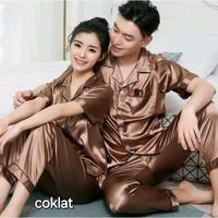 Gambar Couple Baju tidur piyama satin cp Celana Panjang Pendek Wanita Pasangan dari REZZA STORE 122 undefined 1 Tokopedia