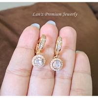 Gambar Anting Berlian Medan Bundar Clip Kristal Mewah Titanium Emas 22K dari verasalvina7 undefined 1 Tokopedia