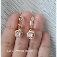 Gambar Anting Berlian Medan Bundar Clip Kristal Mewah Titanium Emas 22K dari verasalvina7 undefined 3 Tokopedia