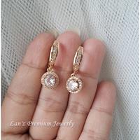 Gambar Anting Berlian Medan Bundar Clip Kristal Mewah Titanium Emas 22K dari verasalvina7 undefined 4 Tokopedia