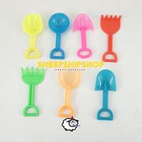 Gambar ECERAN 1 PCS MAINAN SEKOP KECIL Plastik Mainan Anak Pasir Masak-Masak dari Dannyya undefined 2 Tokopedia