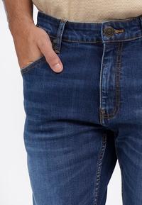Gambar WOOD Slim Tapered Denim Pants 2-APIOTD125B077 Med Blue - MED BLUE, 30 dari Wood Official undefined 3 Tokopedia