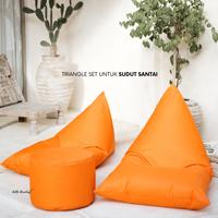 Gambar BEAN BAG Triangle Medium PAKAI KURSI Santai TERMASUK ISI PAKAI kursi LANTAI EMPUK BEANBAG dari mbrontocell undefined 4 Tokopedia