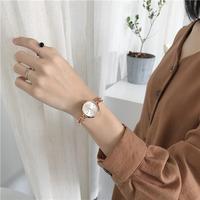 Gambar Barbee Jam Tangan Wanita Kecil Rantai JW Versi Korea Vintage Elegant 73186 jama nalog dari DhNat undefined 2 Tokopedia