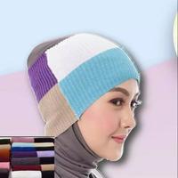 Gambar Inner Hijab Instan Daleman Kerudung Ciput Rajut 4 Warna Anti Pusing Fashion Wanita Dewasa Muslimah Dalaman Jilbab Santai Topi inner ciput ciput tencel geser dari Dian Lena undefined 4 Tokopedia