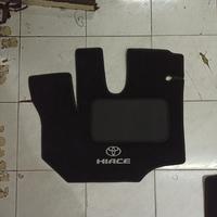 Gambar Karpet Lantai Hiace Commuter 16 Seat Bahan Bludru Hero Full Set By Cindavia dari Cindavia undefined 4 Tokopedia