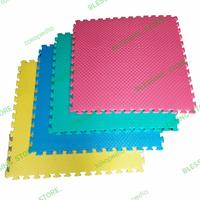 Gambar Matras Puzzle 100X100 Tebal 2 Cm Karpet Beladiri /Matras Olahraga dari Yanihstore undefined 4 Tokopedia