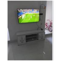 Gambar RAK TV MEJA TIPI MINIMALIS BUFFET TV TEMPAT PENYIMPANAN SERBAGUNA MULTIFUNGSI LACI GESER KACA PINTU AYUN BARANG CABINET KABINET RACK TELEVISI TELEVISION KAKI ANTI SLIP SELIP MINIMALIS PUTIH HITAM - Putih Coklat dari lilsotre undefined 3 Tokopedia