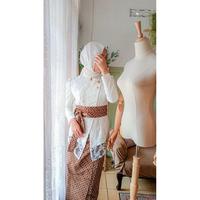 Gambar KEBAYA JANGGAN/kebaya jaman dulu - Hitam satu set, S dari AkhShop3 undefined 3 Tokopedia