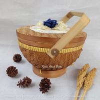 Gambar Cething Nasi 20cm25cm Premium Kertas Pita Cangkingan (Part2) | Tempat nasi | wakul | wadah makanan | wadah seserahan unik | anyaman bambu | handmde | giftbox | hampers | souvenir | seserahan | hampers lebaran | hampers natal | hampers imlek | wadah lauk . dari TOKO FATHER ABI undefined 2 Tokopedia