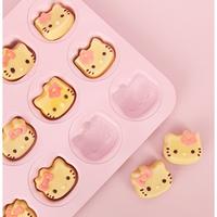 Gambar Chefmade Hello Kitty 12cup Non-Stick Cake Pan 32.6x25.8x2.8cm Cetakan terbatas dari boobbaee undefined 1 Tokopedia