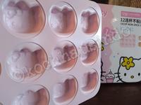 Gambar Chefmade Hello Kitty 12cup Non-Stick Cake Pan 32.6x25.8x2.8cm Cetakan terbatas dari boobbaee undefined 5 Tokopedia