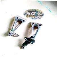 Gambar Sparepart dan aksesoris foot step postep fostep gantung absolut Revo poles tebal  9r9gf dari CENTRA JAYA' undefined 1 Tokopedia