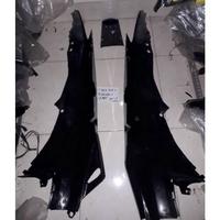 Gambar Cover Body + Cover Stop Karisma X 125 2004 2005 2006 WIN | bodi samping kiri kanan tail ekor motor honda kharisma original old lama hitam silver perak kempol - Hitam dari trsut me vo undefined 3 Tokopedia