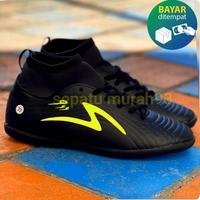 Gambar [ COD ] BISA BAYAR DITEMPAT !!! SEPATU FUTSAL SPECS MODEL BOOTS KAOS KAKI GREAD ORIGINL NAL 100% WARNA BIRU / STABILO / HITAM STABILO/ PINK UNTUK UKURAN 38 39 40 41 42 43 SD SMP KELAS UMUR 1 2 3 4 5 6 7 8 9 10 11 12 13 14 15 TAHUN ANAK ANAK DAN DEWASA dari terasher undefined 2 Tokopedia