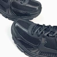 Gambar NIKE VOMERO 5 TRIPLE BLACK - 40 dari Beast Kicks Store undefined 2 Tokopedia