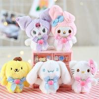 Gambar Gantungan Kunci Boneka Sanrio Kuromi Cinnamoroll My Melody - Keychain Lucu Boneka Mini Plush Murah - kitty dari Vionas Corner undefined 1 Tokopedia