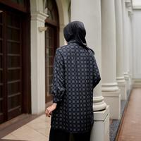 Gambar ZM Zaskia Mecca - Manara Dress Tunik Muslim Wanita Motif Abstrak - Edisi Monogram - Carrot, XL dari ZM Zaskia Mecca undefined 3 Tokopedia