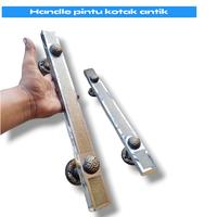Gambar handle pintu rumah kotak antik 45cm 60cm gagang pintu rumah  tarika  pintu rumah - satu pasang handle, 45cm dari Rizki logam undefined 4 Tokopedia