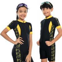 Gambar BAJU RENANG ANAK LAKI-LAKI / PEREMPUAN USIA 6-12 TAHUN MOTIF CORAK - CORAK MERAH PDK, M dari Dartfit.Sport undefined 3 Tokopedia