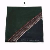 Gambar Iket Kepala Batik / Udeng Jawa segi empat/ udeng batik / Udeng Jaranan / Ikat kepala batik - motif 1, Segi Empat dari GrosirSurakartaSolo undefined 3 Tokopedia