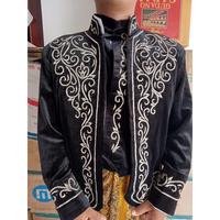 Gambar sepasang baju pengantin bludru baju pengantin adat jawa sepasang beludru hitam - Kebayasanghai dari Bunga Abadi Supplier dekorasi Surabaya undefined 2 Tokopedia