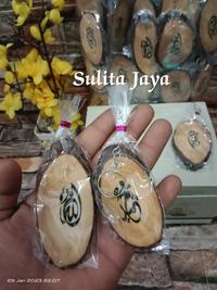 Gambar souvenir pernikahan souvenir ulang tahun isi 100 pcs souvenir pernikahan gantungan kunci lafaz kaligrafi kayu / souvenir ulang tahun souvenir murah meriah/souvenir gantungan kunci murah Anak-anak Ulang tahun Pernikahan Berwarna - MULTI WARNA dari sulita jaya undefined 2 Tokopedia