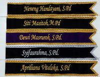 Gambar (LANGSUNG KIRIM) Selempang Wisuda Bordir Bludru List Renda - HITAM, EMAS dari mysouvenir.id undefined 1 Tokopedia