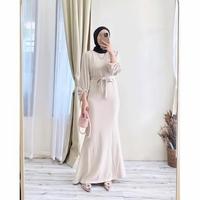 Gambar Nadinee Basic Dress Mermaid Elegant melar muslim panjang  gaun  gamis  wanita  santai simple  nyaman  remaja Formal Mewah  High  Syari  Dewasa  Silk  Serut Hitam Maxi Polos Pesta - Grey dari faza.id undefined 4 Tokopedia