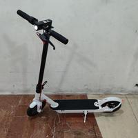 Gambar Promo spesial Skuter Listrik Dewasa Lipat Scooter Electric Kingsong - Hitam 10 inch - Hitam 10 inch dari PT.goda teknologi undefined 4 Tokopedia