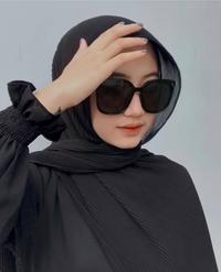 Gambar Paket 2 pcs Jilbab Pashmina Plisket / Kerudung Prisket Ceruty / Hijab Pasmina Plisket Tebal tidak nerawang - Hitam aja 1 dari Romia Grosir_NEW undefined 2 Tokopedia