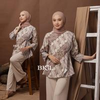 Gambar BAJU BATIK WANITA MODERN LARASATI M L XL XXL - BLUS LARASATI MERAH, M dari RZQ.ID.STORE undefined 5 Tokopedia