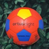 Gambar Bola Sepak Anak Ukuran 5 Kulit Sintetis Press Manual Berat 250-256gr dengan Gratis Pentil dan Jaring/Jala - Outdoor - Warna Random dari DarinolyaStore undefined 5 Tokopedia