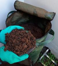 Gambar Compost Bag 200 Liter Easy Grow Komposter Murah hijau dari Planter Bag Salatiga undefined 2 Tokopedia